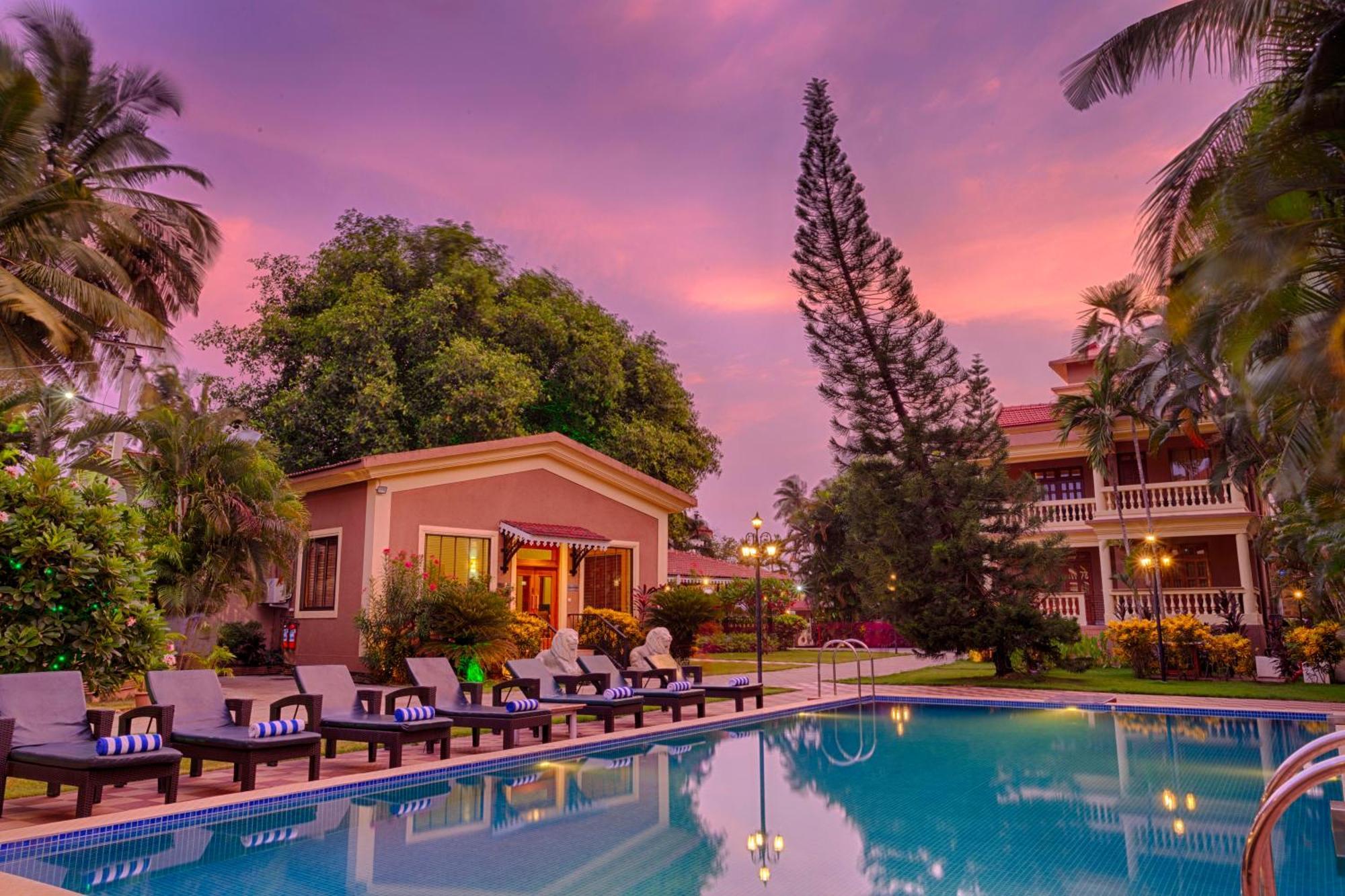 De Mandarin Beach Resort Suites & Villas, Кандолим Экстерьер фото