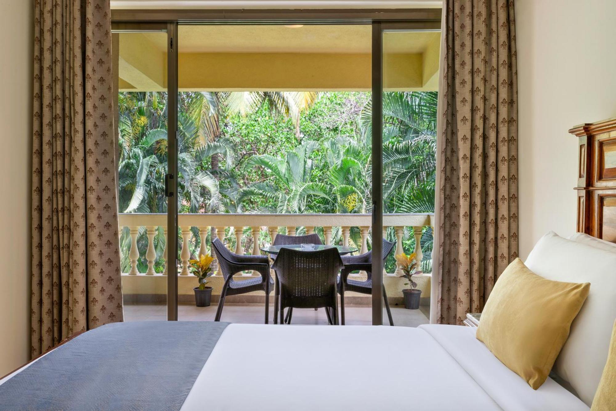 De Mandarin Beach Resort Suites & Villas, Кандолим Экстерьер фото